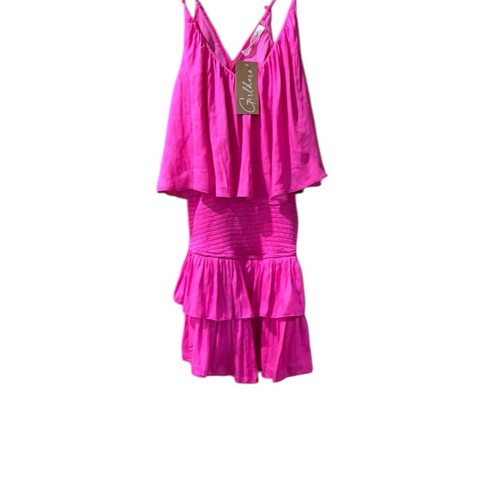 Pink Dress with Tiered Skirt. New with tags. Sz Small. Sold “as‎ is”